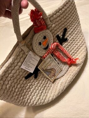 Cream Woven Tote with Festive Snowman Accent